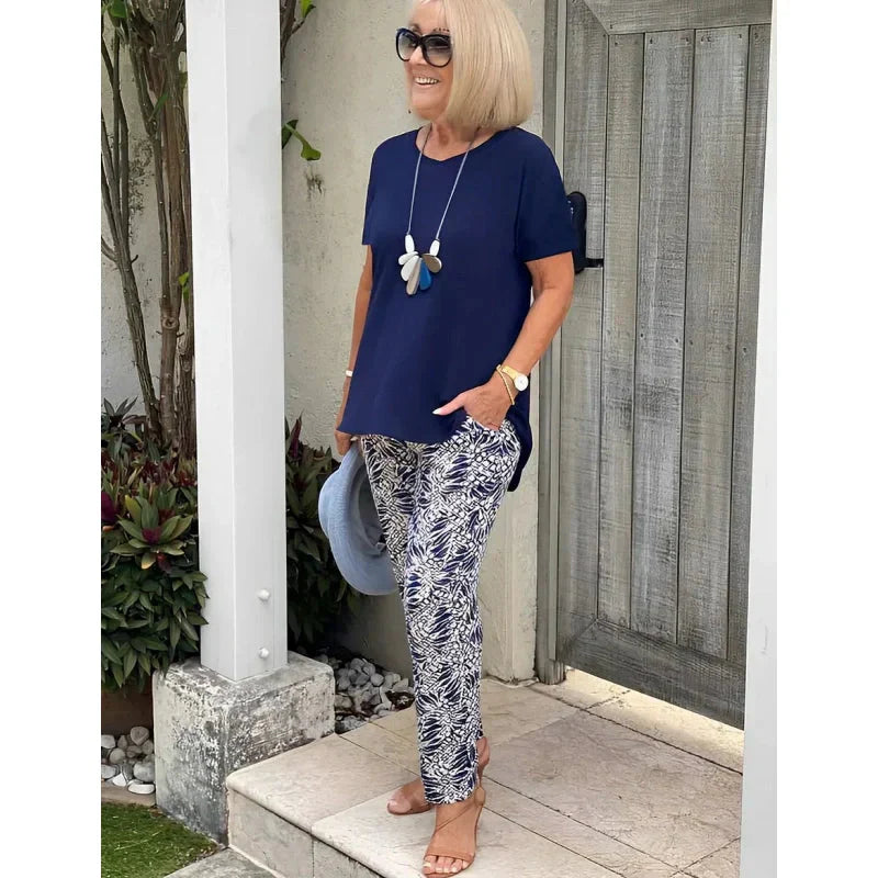 Casual two-piece for women, ideal for holidays